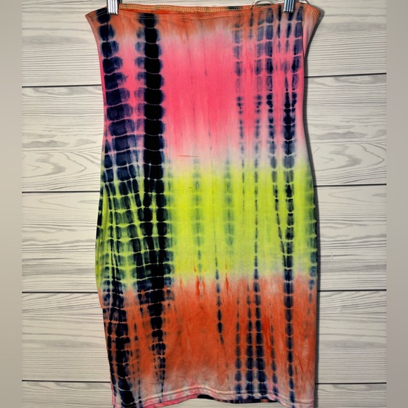 SHEIN Strapless Tye Dye Colorful Bodycon Dress or Beach Cover Up - Size Medium - Picture 6 of 6